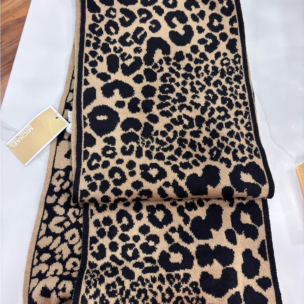 Michael Kors Leopard Print Scarf - Black and Tan